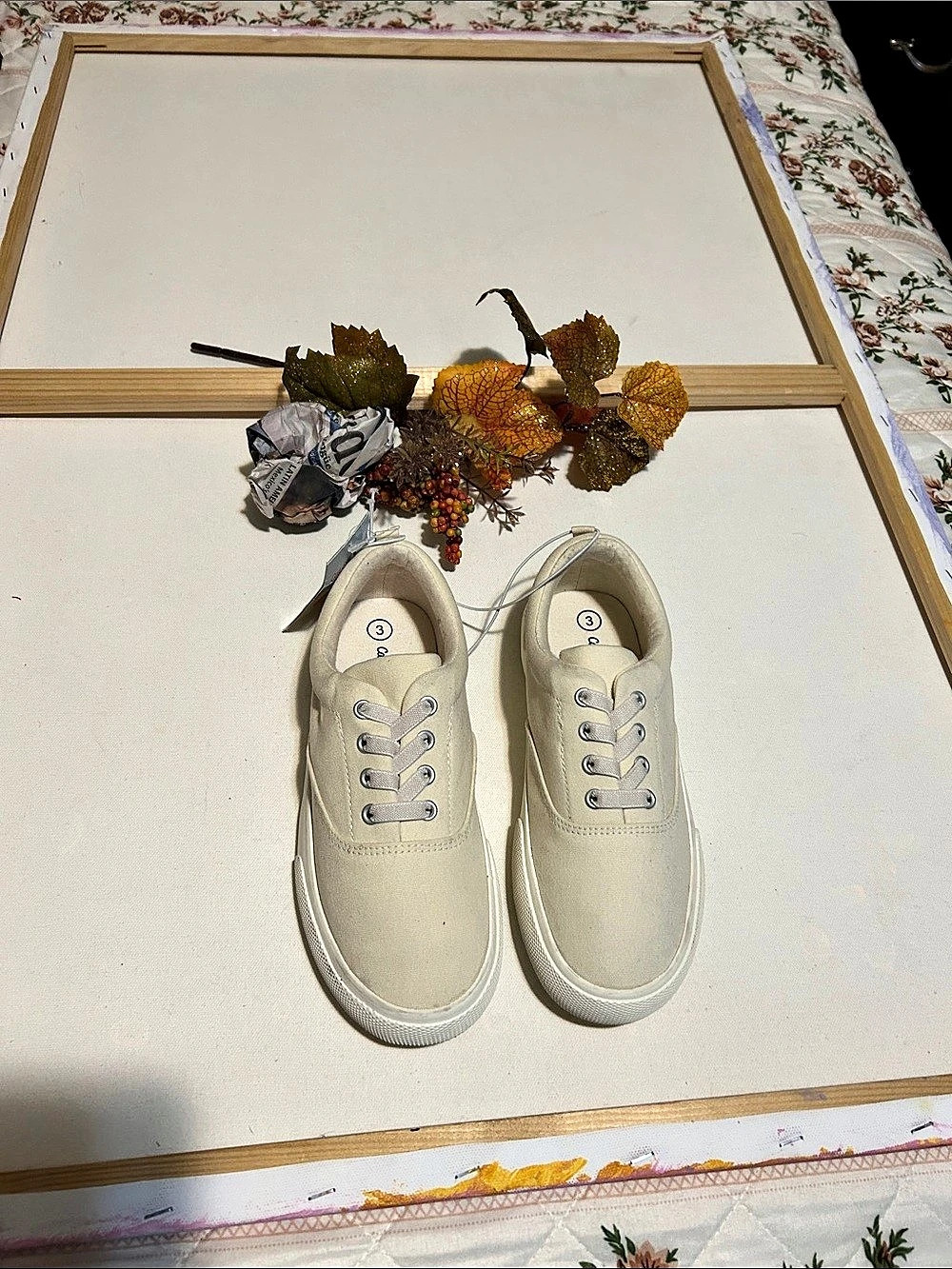 13Canvas Sneakers Cream US 3 NWT